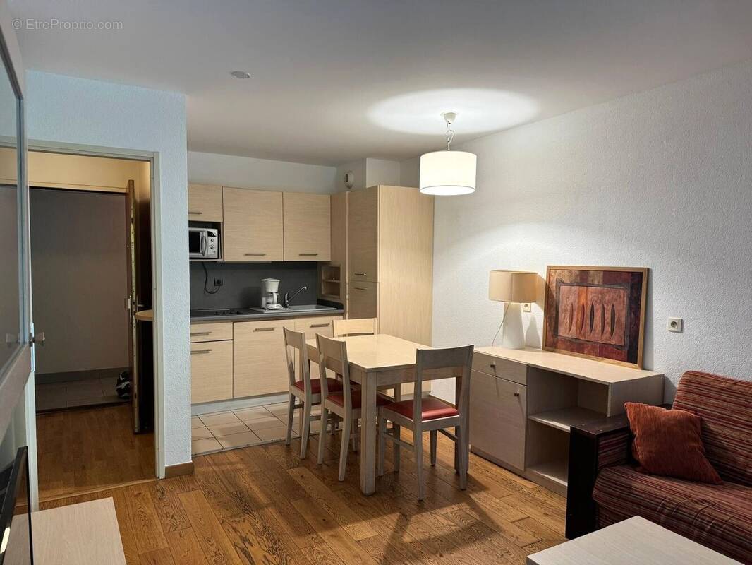 Photo 1 - Parking à DIVONNE-LES-BAINS