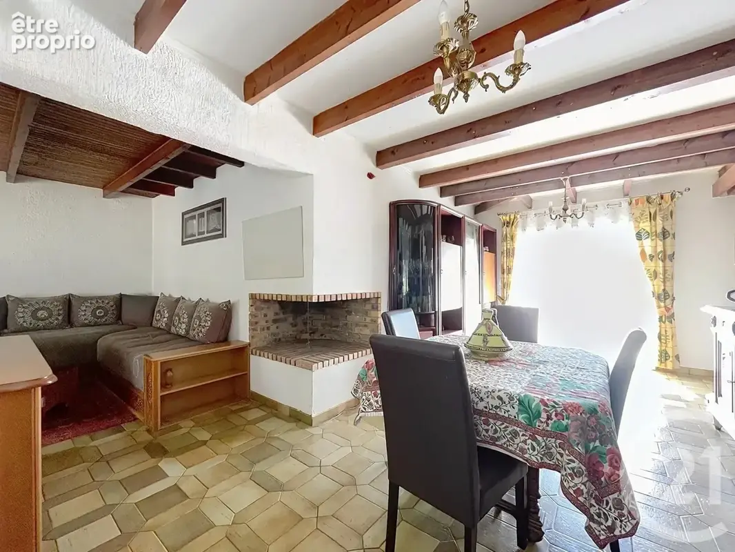 Maison 138 m² à Savigny-Le-Temple  - photo 7