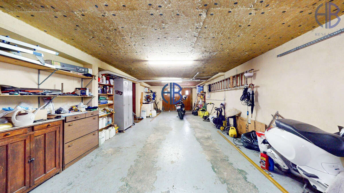 Maison familiale idéale profession libérale 10 pièces 320,05 m²  Avenue Georges Clemenceau  LE BLANC-MESNIL - photo 17