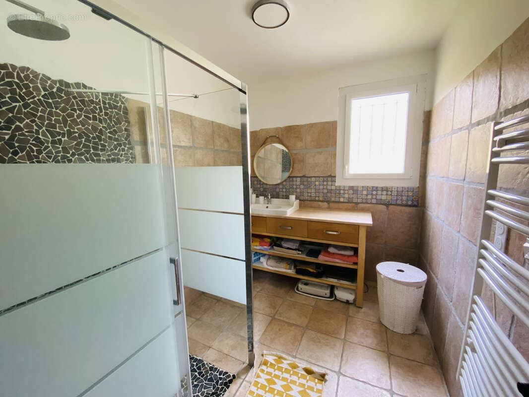 Maison à YGOS-SAINT-SATURNIN