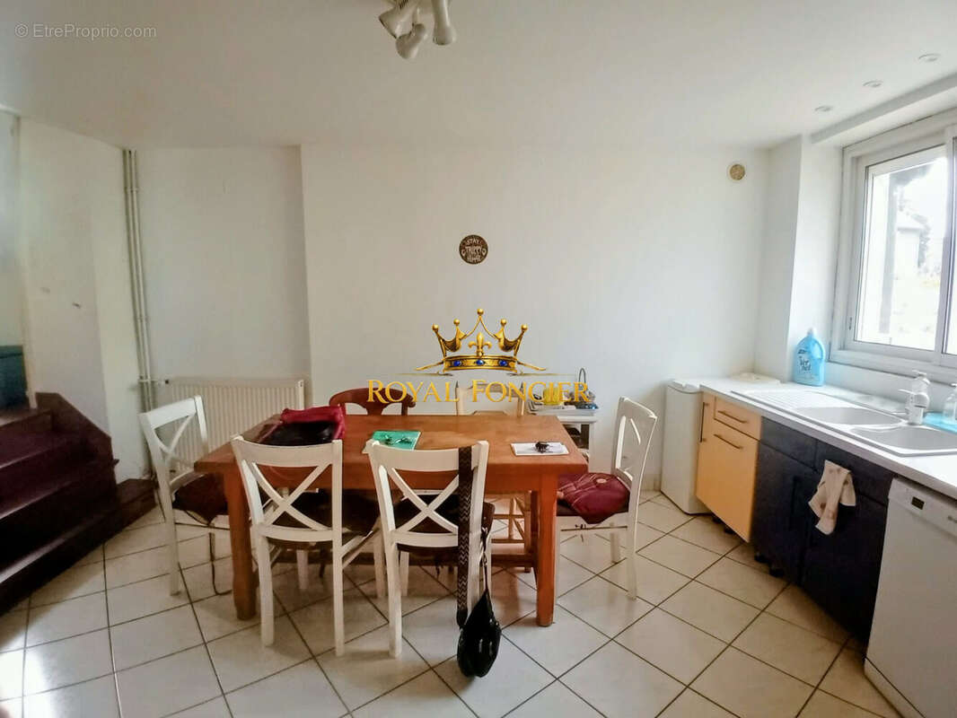 Maison 90 m² à Chatellerault  - photo 3