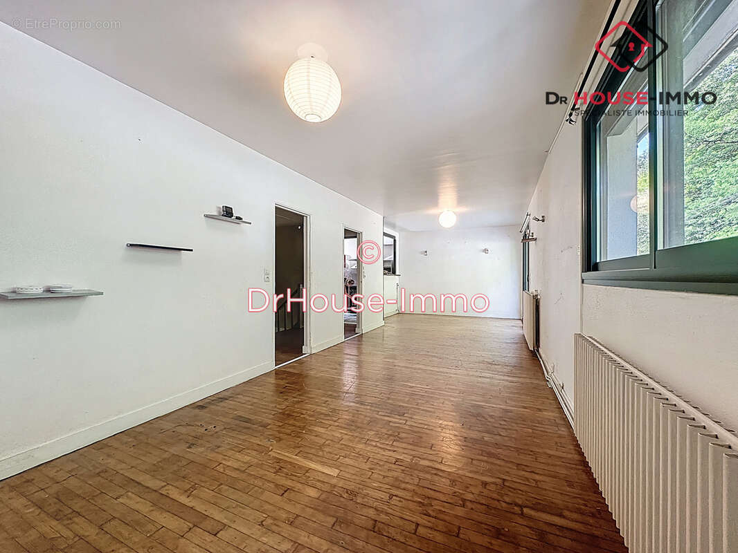 Maison à CHAMPCEVINEL