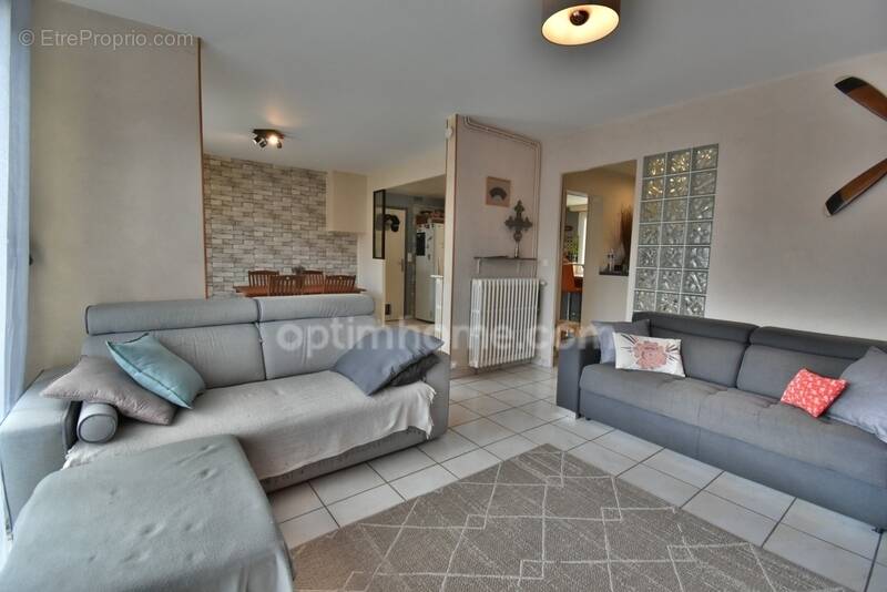 Maison à GRAND-CHAMP