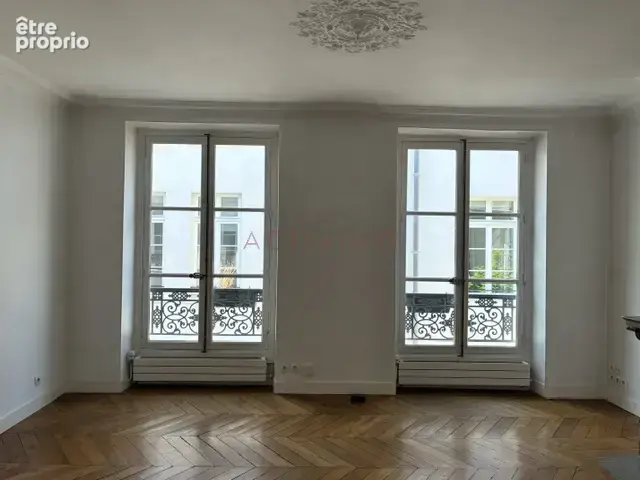 3 PIECES 76,30m2 Dans Impasse de charme Cité de Londres paris 9ème - photo 3