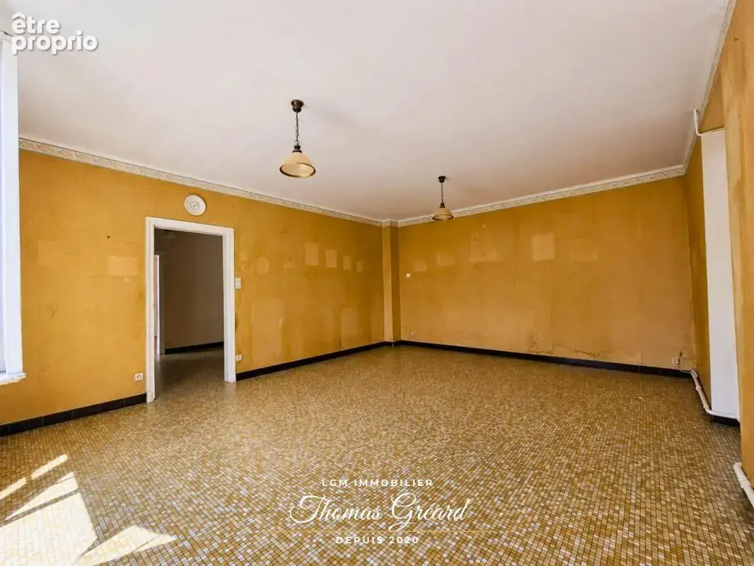 Maison à rénover avec garage, grange et bergerie à La Ville-aux-Clercs - photo 3