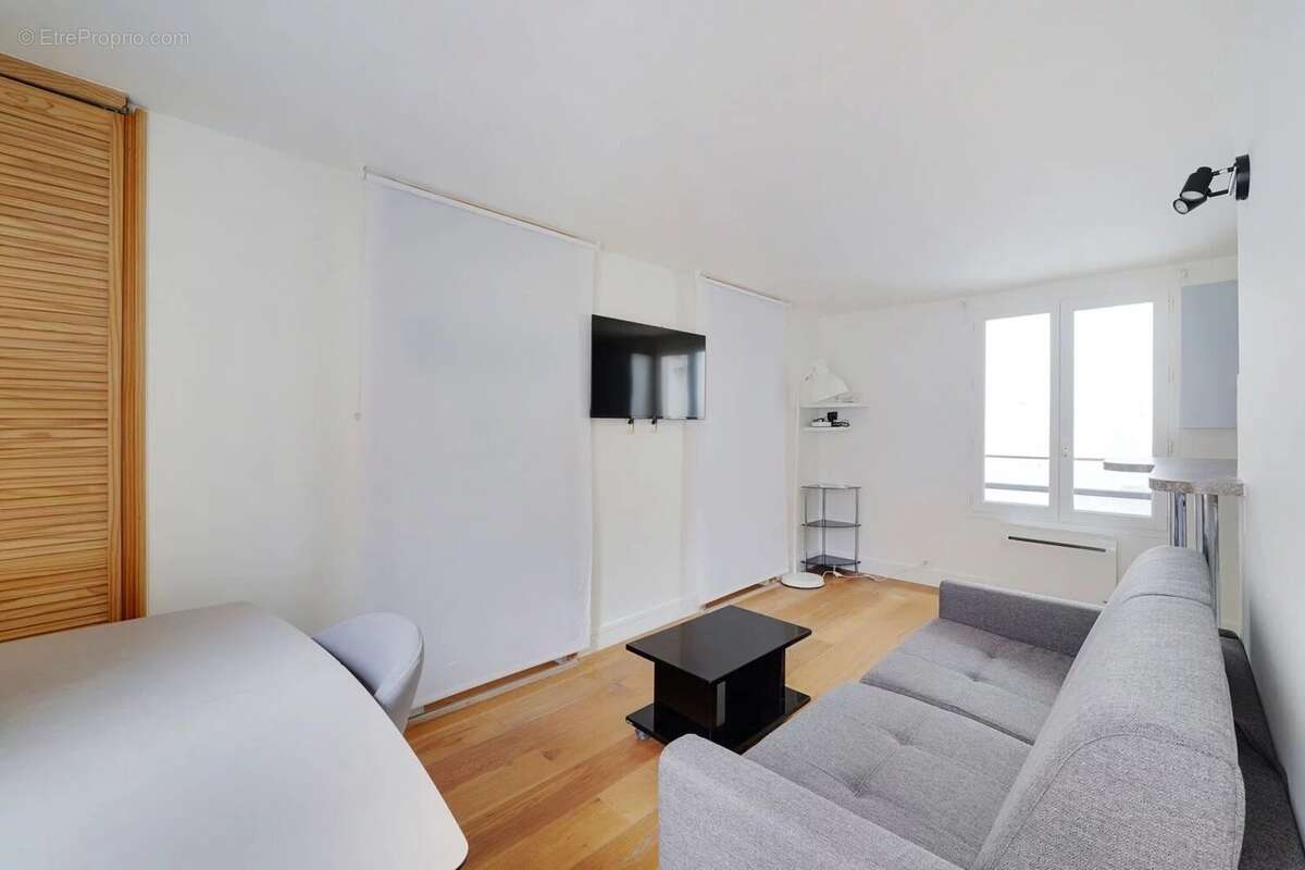 Appartement à PARIS-2E
