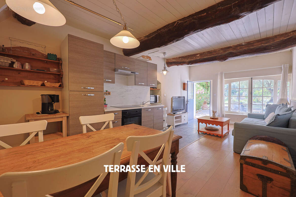 Appartement à EVENOS