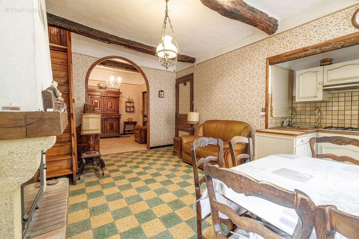 Maison à L'ESCARENE