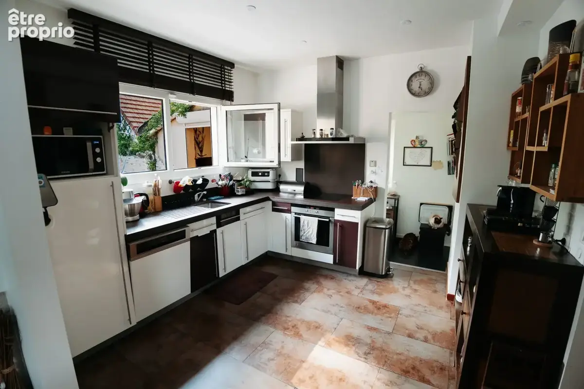 Maison 200 m² à Saint-Ouen-L'aumone  - photo 5