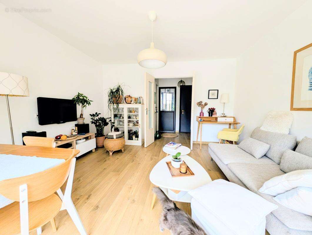 Appartement à MARSEILLE-8E