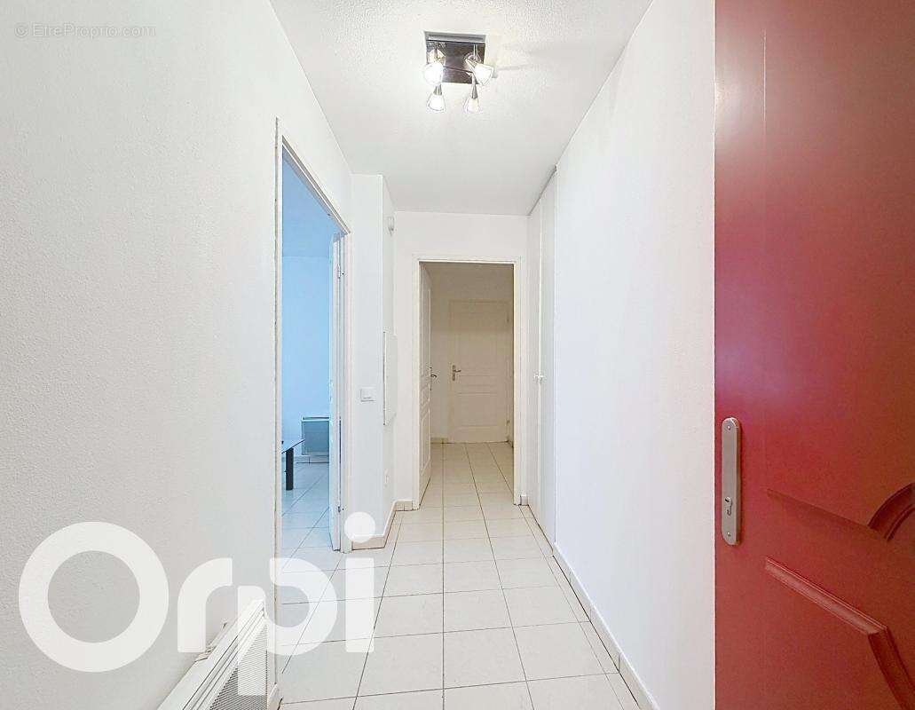Appartement à PUGET-SUR-ARGENS