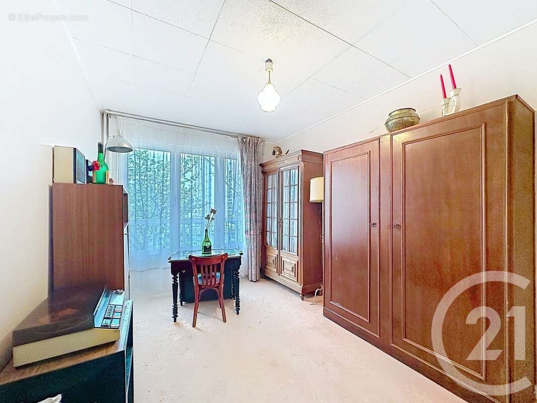 Photo 5 - Appartement à CHOISY-LE-ROI