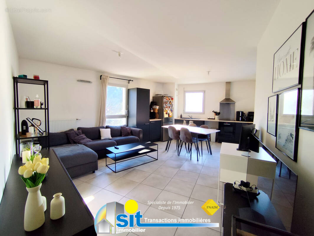 Appartement à PONT-EVEQUE