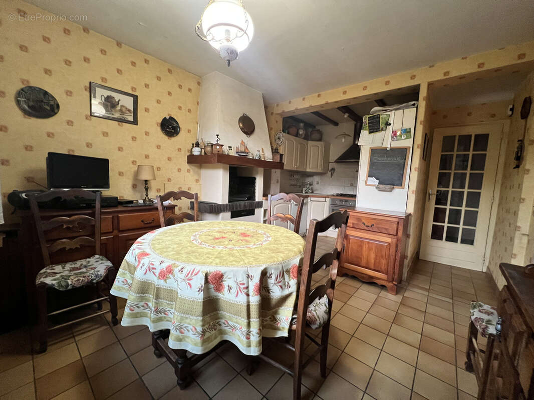 Maison à SAVIGNY-SUR-ORGE