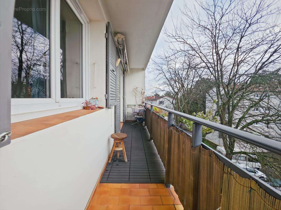 Appartement à LYON-9E