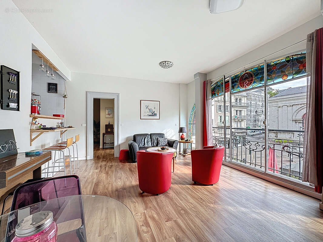 Appartement à AIX-LES-BAINS