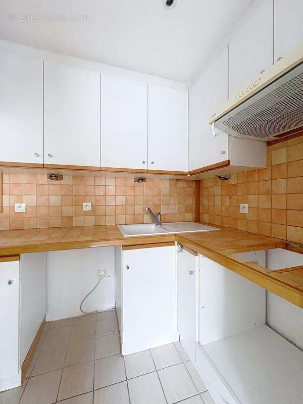 Appartement à PARIS-8E