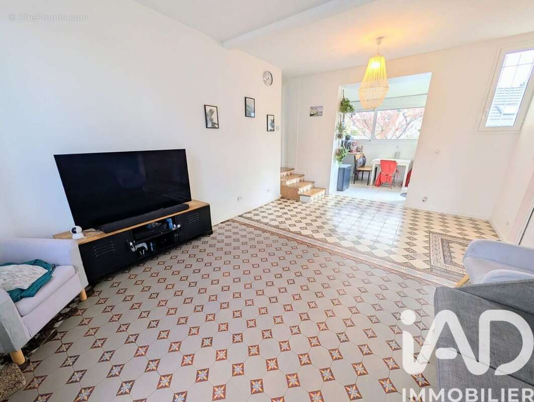 Photo 5 - Maison à EZANVILLE