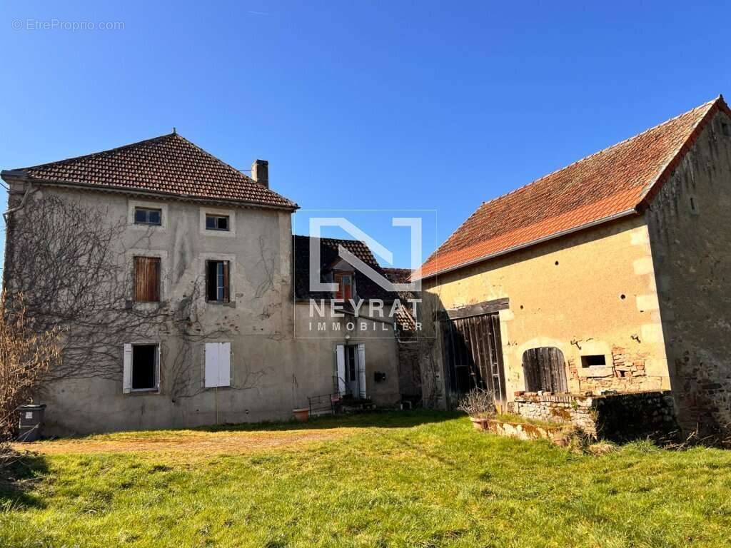 Maison à EPINAC