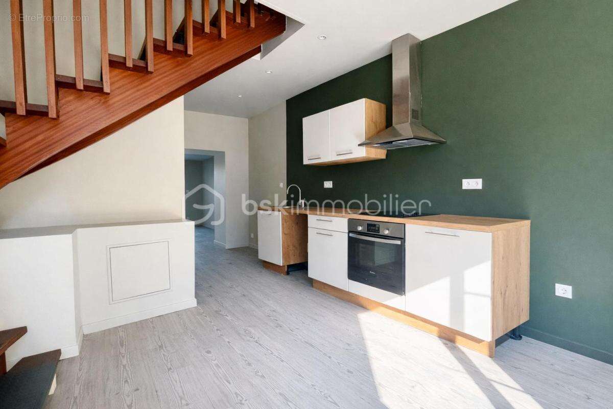 Appartement à POMMIERS