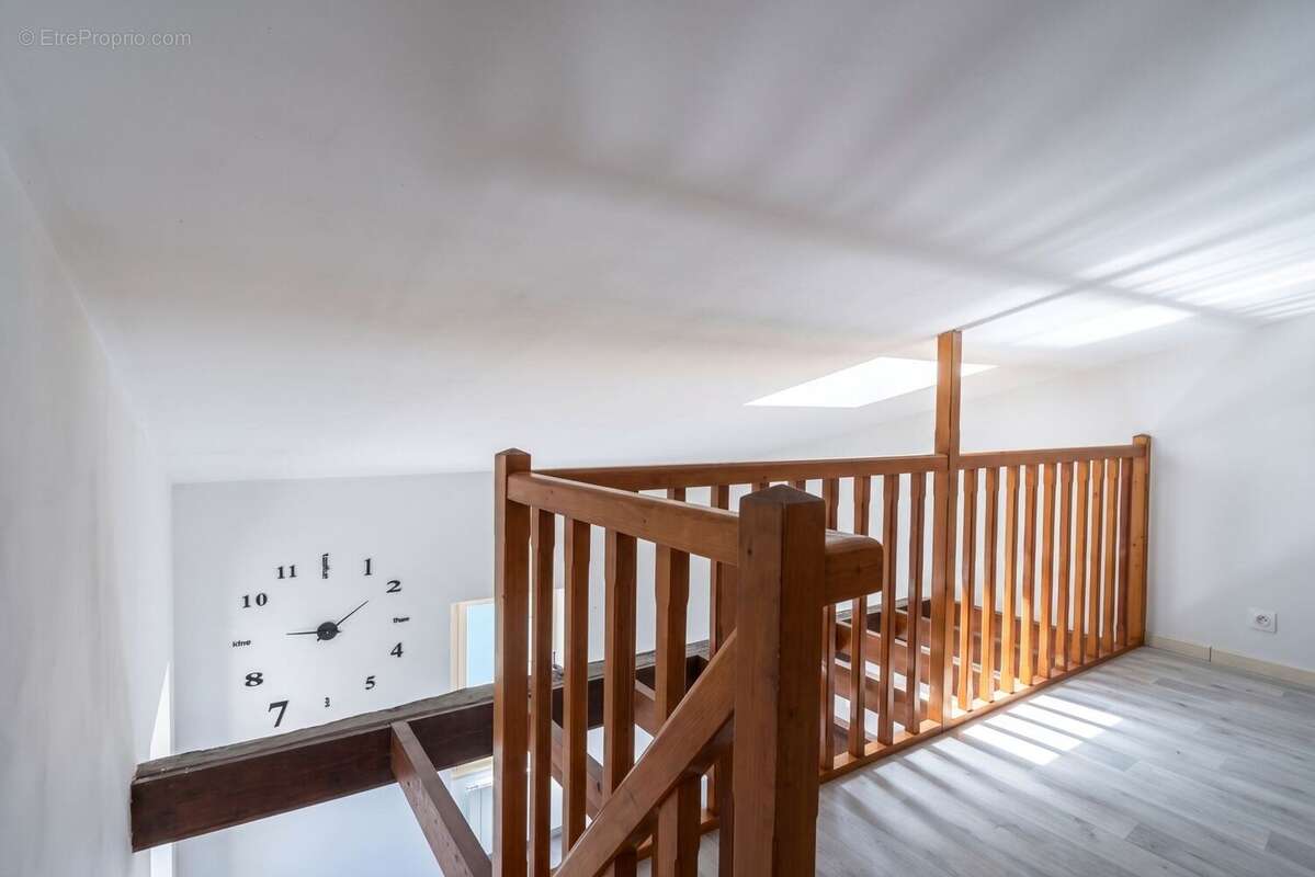 Appartement à ETOILE-SUR-RHONE