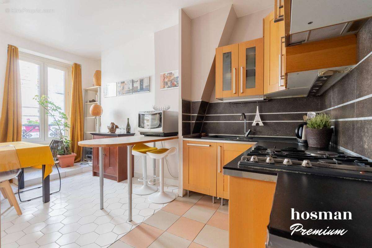 Appartement à PARIS-18E