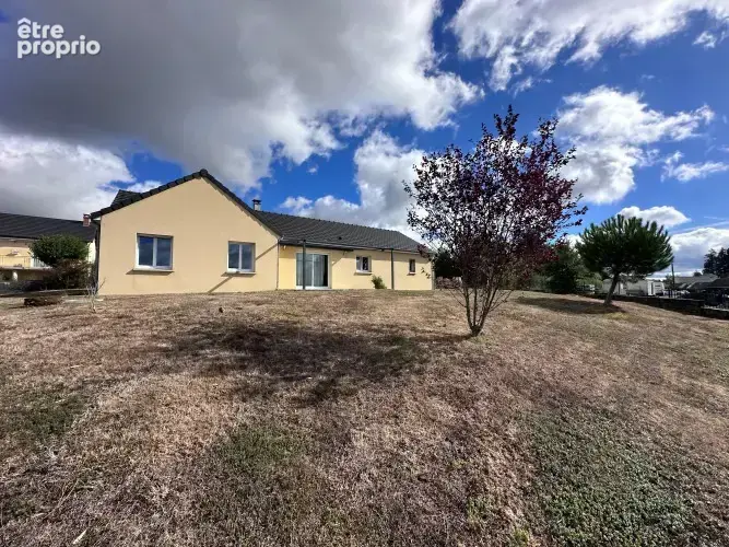 Photo Maison à Saint-Gervais-D'auvergne au prix de 229 000€