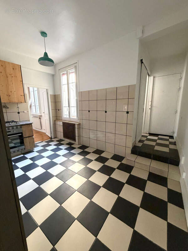 Photo 3 - Appartement à PARIS-11E