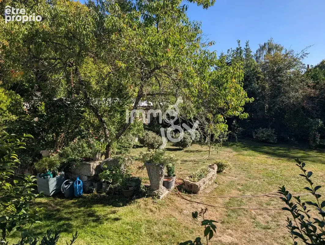 Perche en Nocé, maison de village rénovée avec dépendances sur 3695 m2 de jardin paysagé... - photo 19