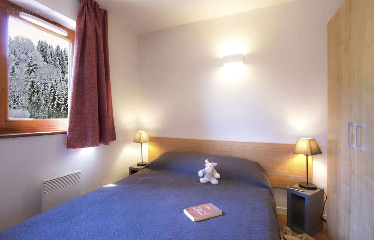 Appartement à MORILLON