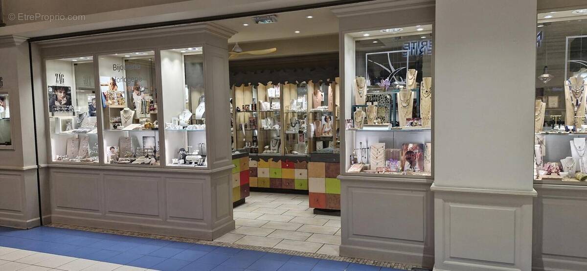 Commerce à MARSEILLE-13E