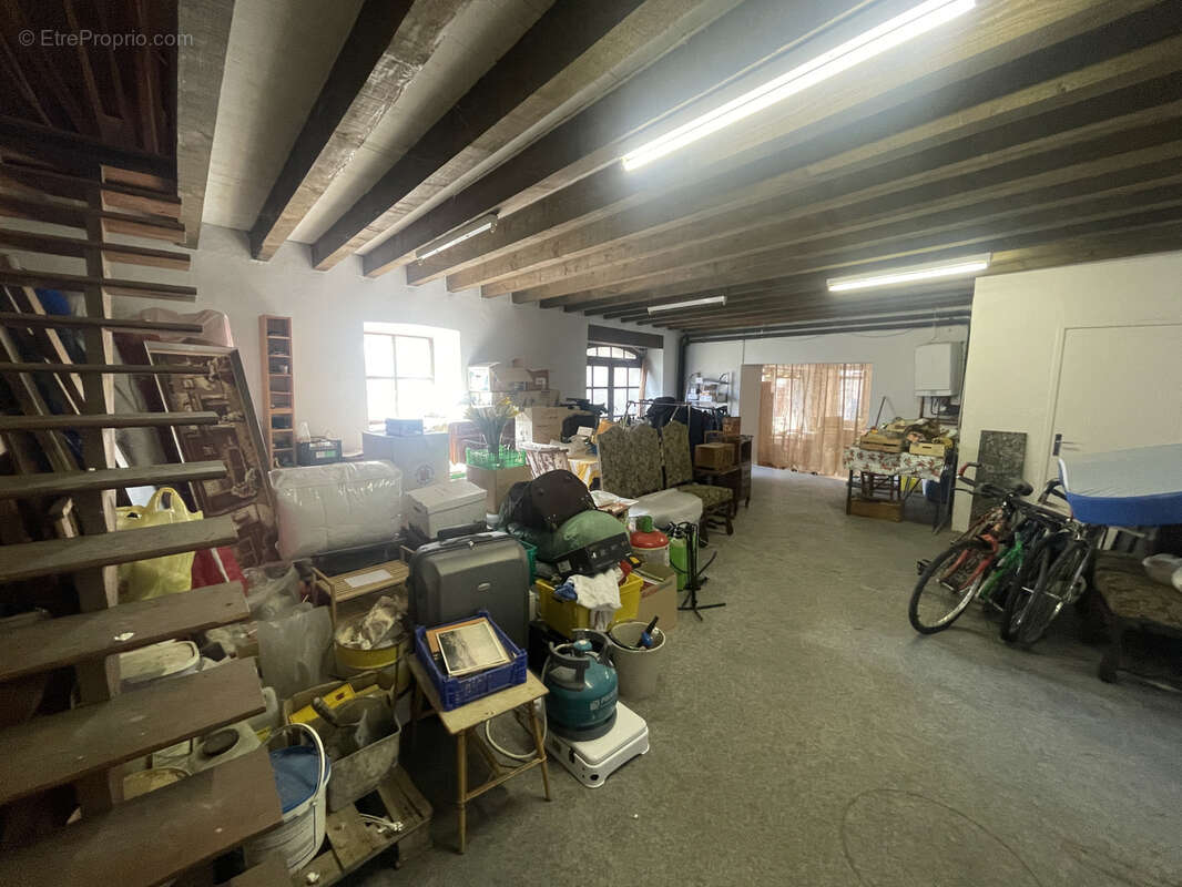 Appartement à ROCHEFORT-MONTAGNE
