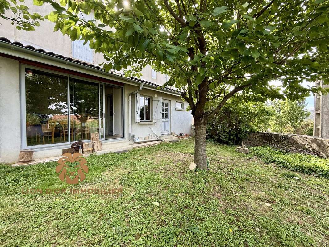 Maison à NEUVILLE-SUR-SAONE