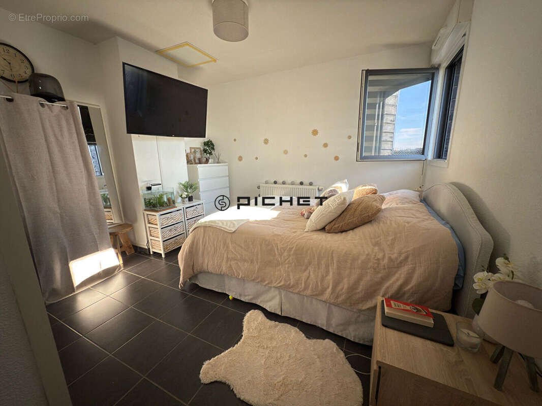 Appartement à VILLENAVE-D&#039;ORNON