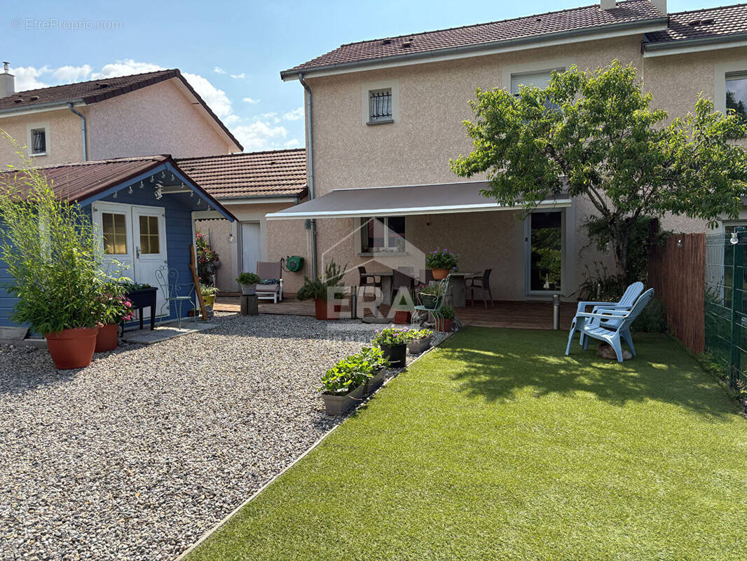 Maison à LES ABRETS