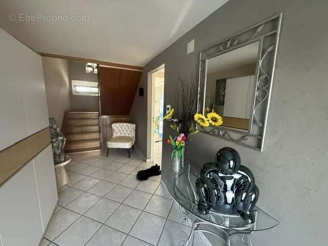 TALANGE: Belle Maison F5 avec beau jardin - photo 4