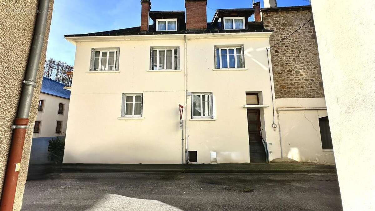 Maison à CASSAGNES-BEGONHES