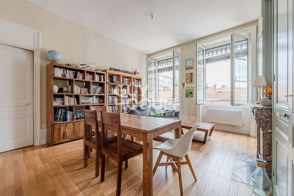 Appartement à LYON-4E