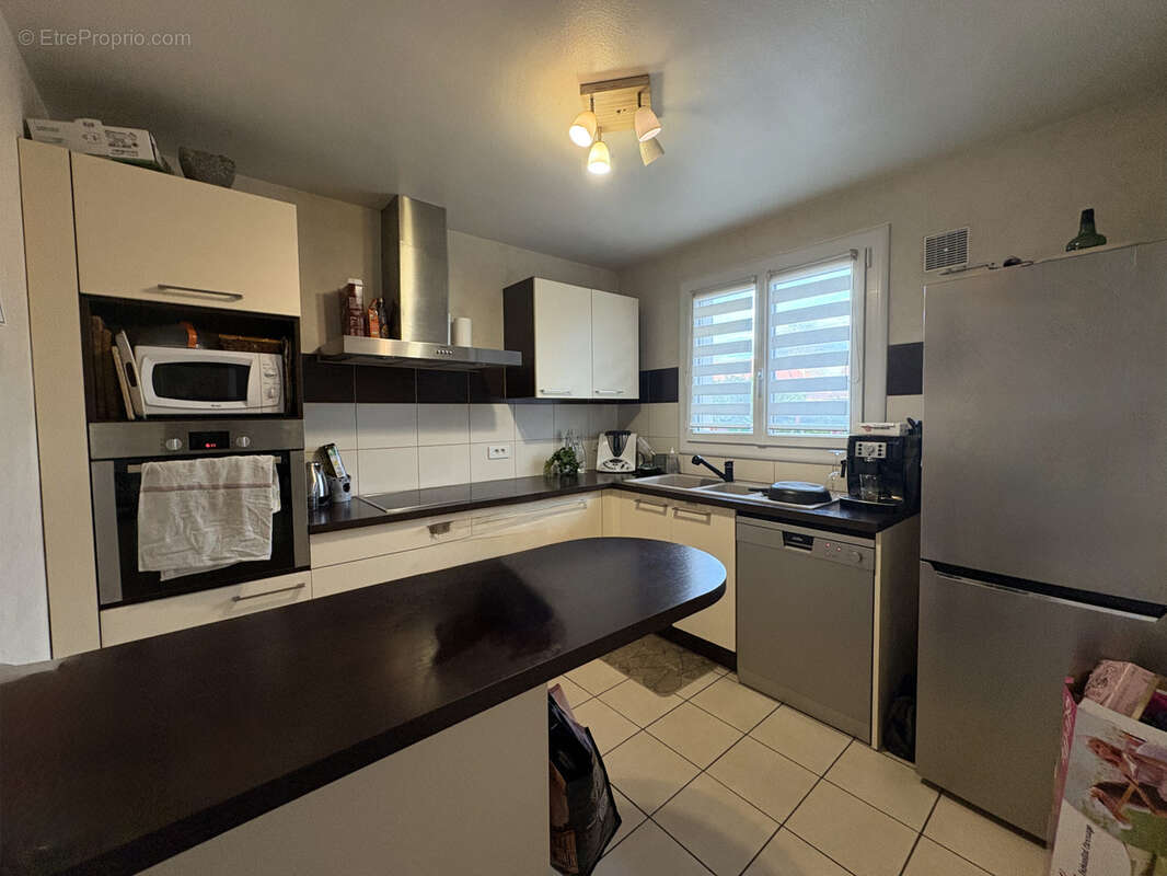 Maison à SAINT-PANTALEON-DE-LARCHE