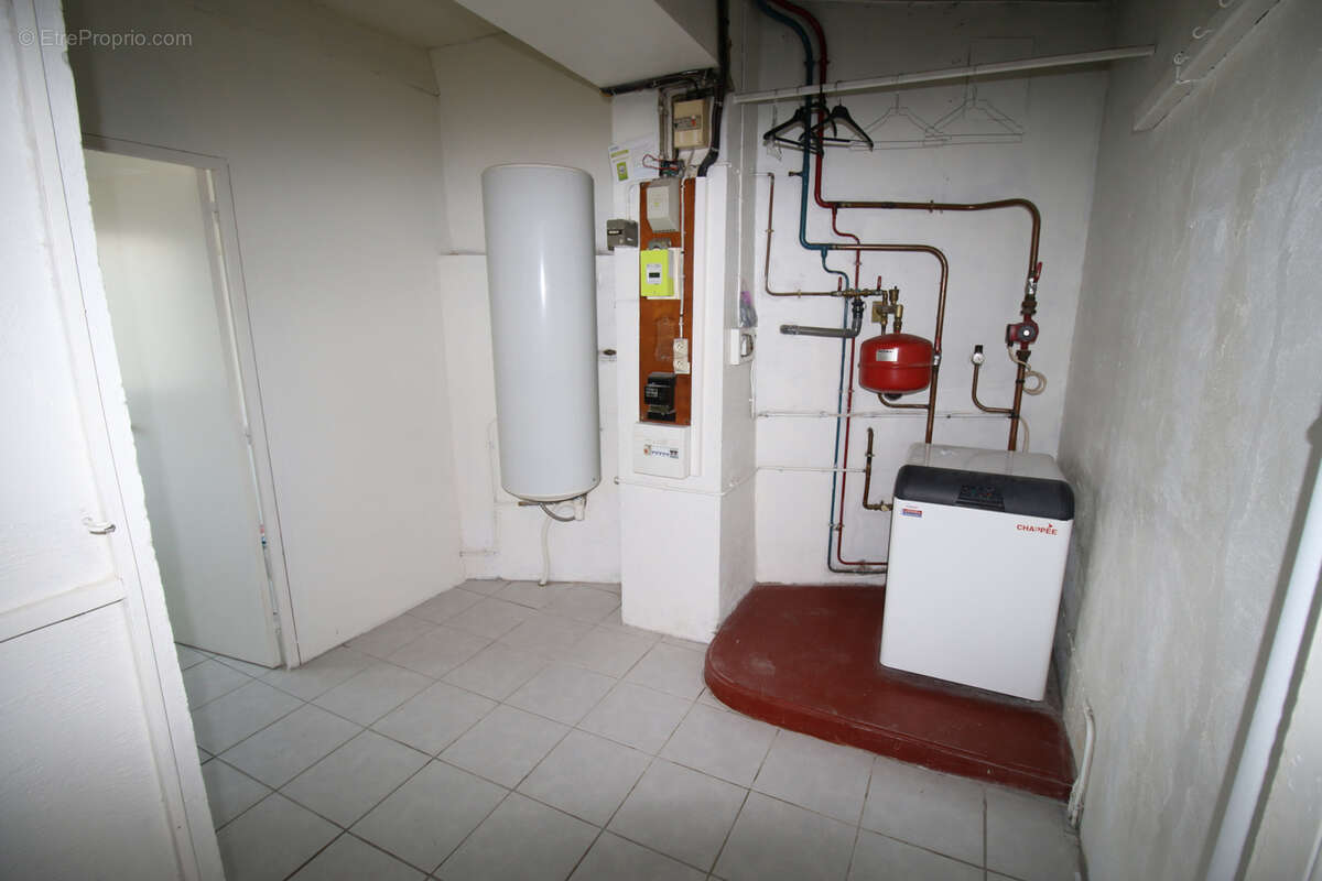 Maison à FONTVIEILLE