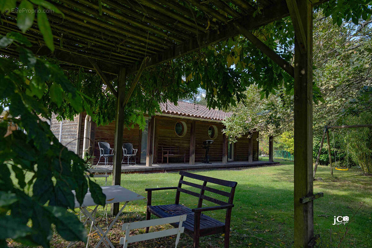 Maison à VIELLE-SAINT-GIRONS