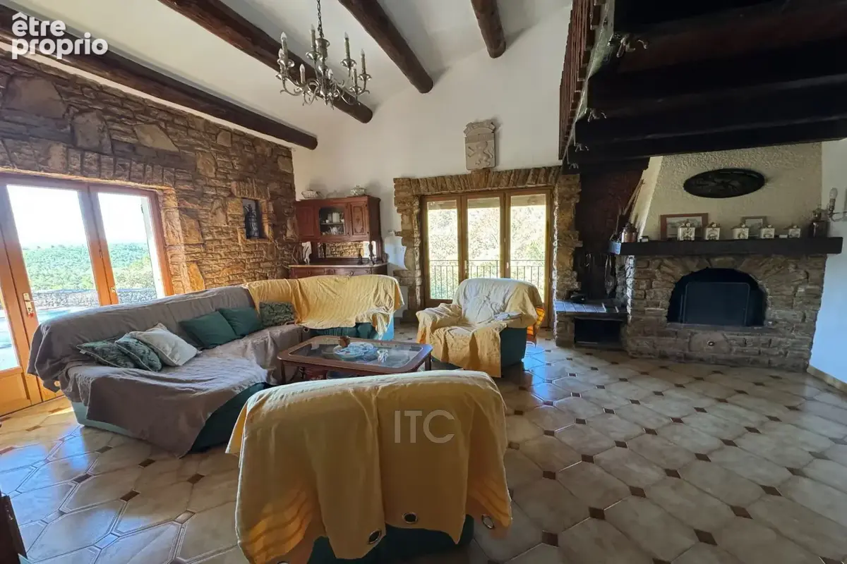 Maison 6 pièces 133 m² à vendre à Varages (83670) - photo 5