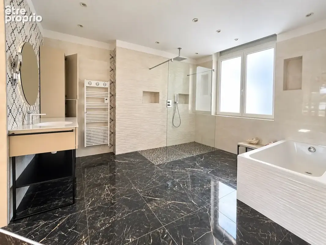 Exceptionnel appartement de 218 m2   3 chambres   bureau   stationnement - photo 13