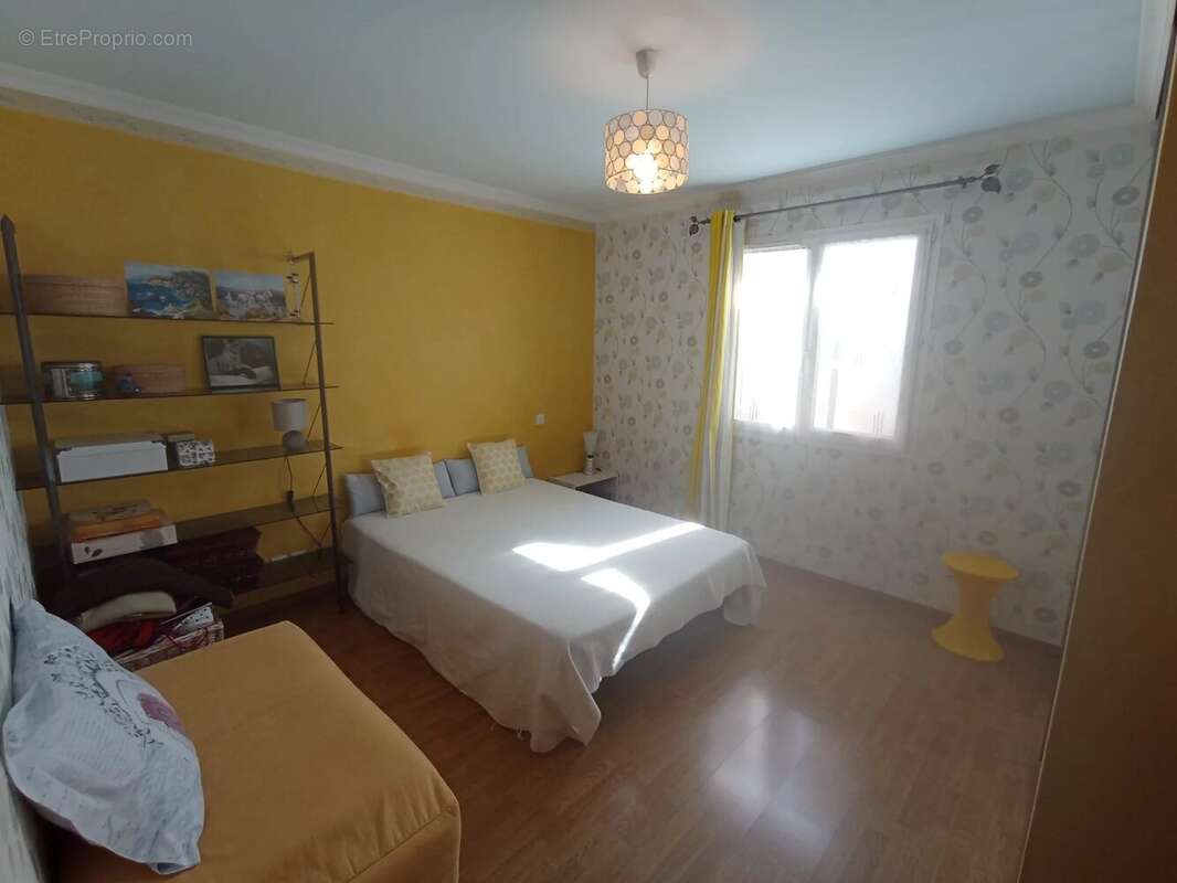 Maison à BELLEVILLE