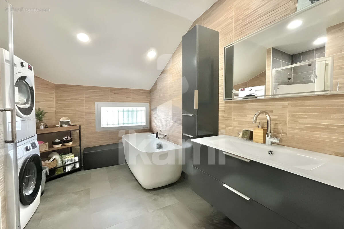 Appartement à SAINT-JULIEN-EN-GENEVOIS