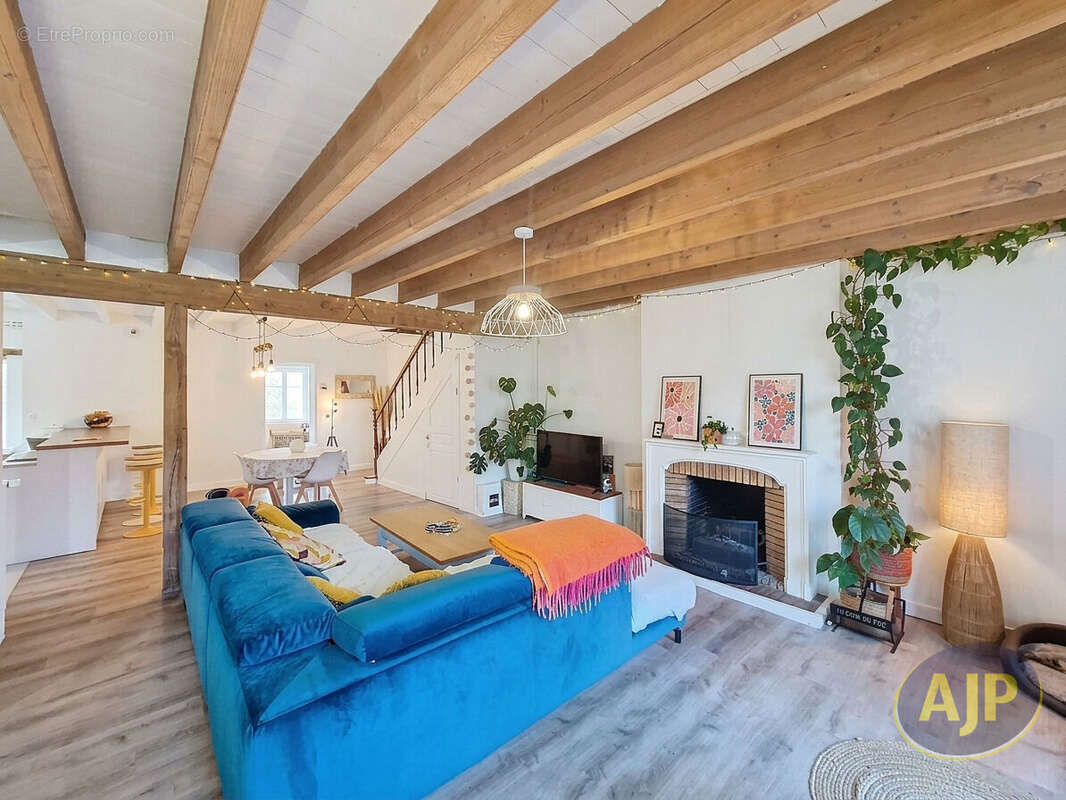 Maison à L'HERBERGEMENT