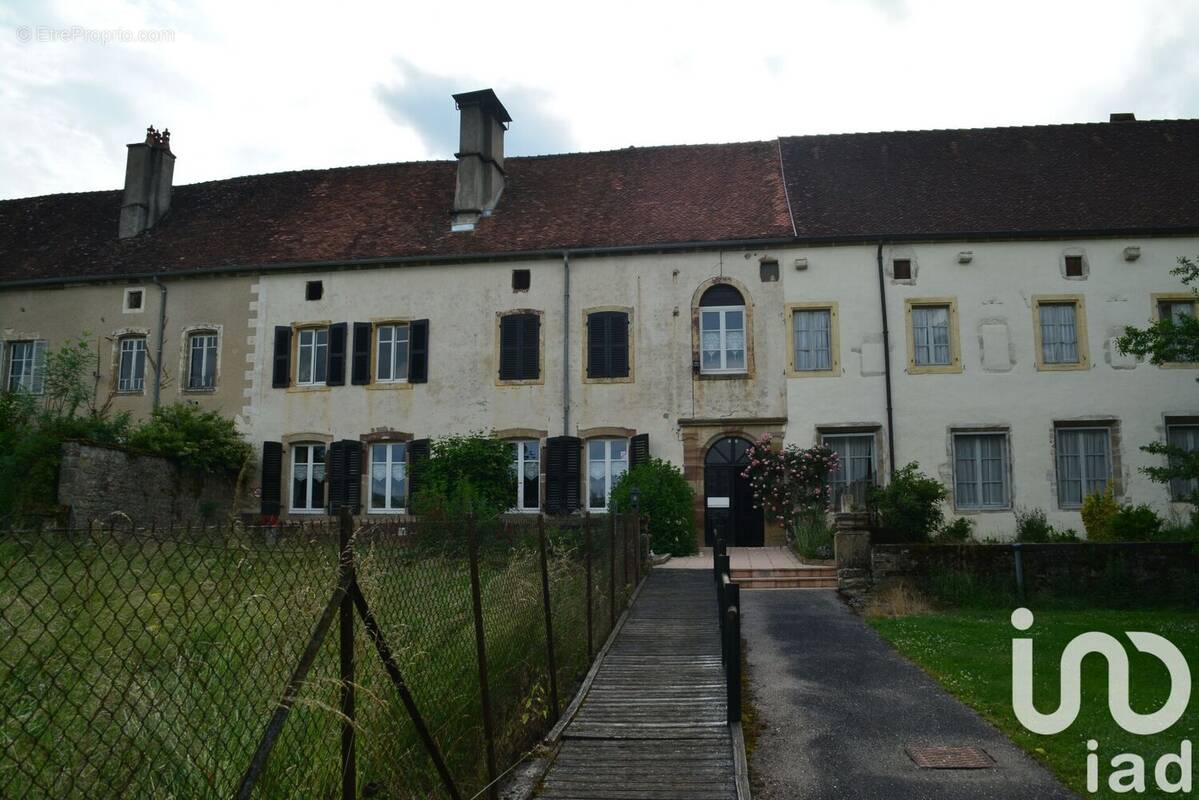Photo 1 - Maison à LES THONS