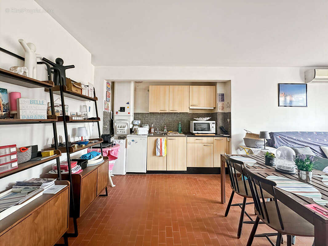 Appartement à SAUSSET-LES-PINS