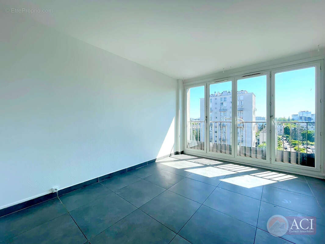 Appartement à GARGES-LES-GONESSE