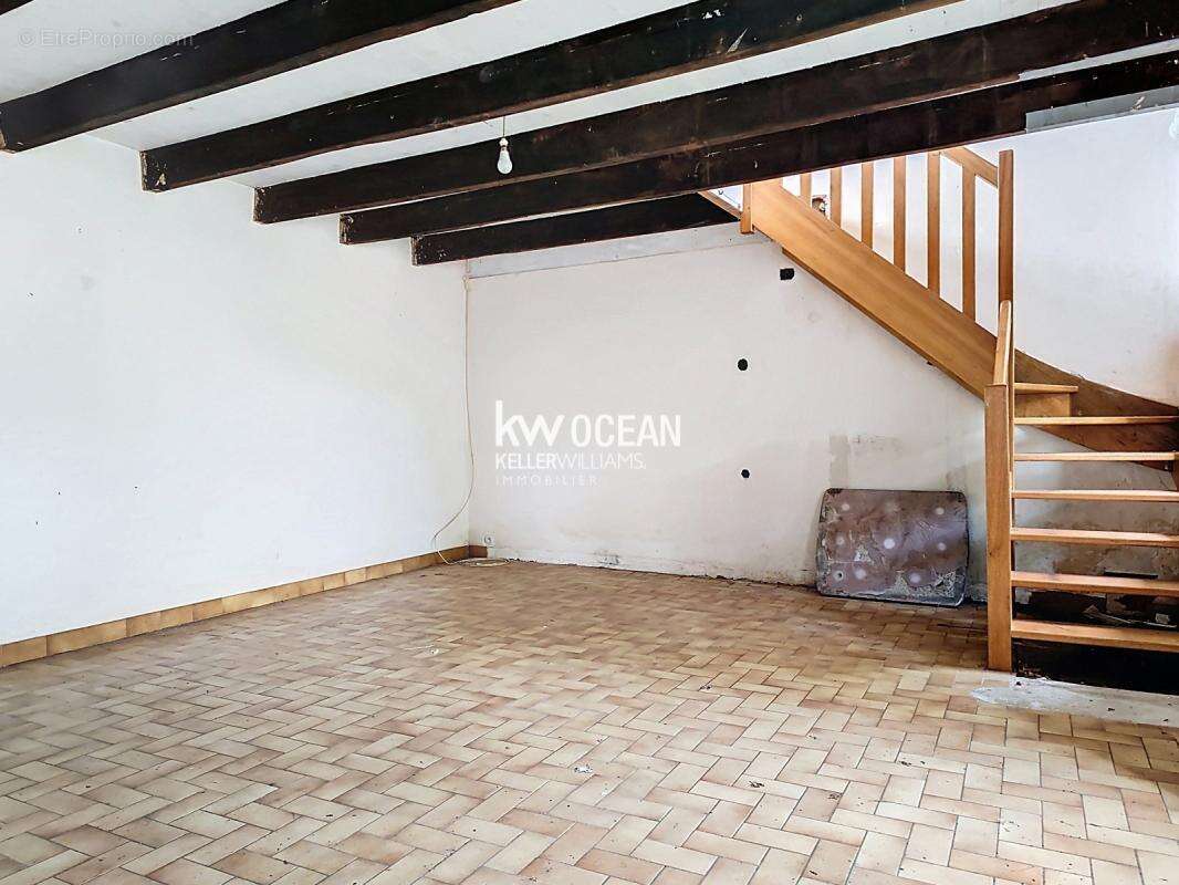 Maison à SAINT-RIVOAL